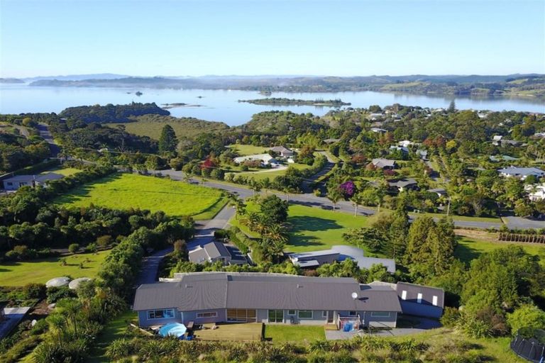 Photo of property in 204 Rangitane Road, Kerikeri, 0294