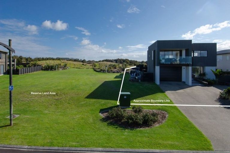 Photo of property in 68 Mangatawhiri Road, Omaha, 0986