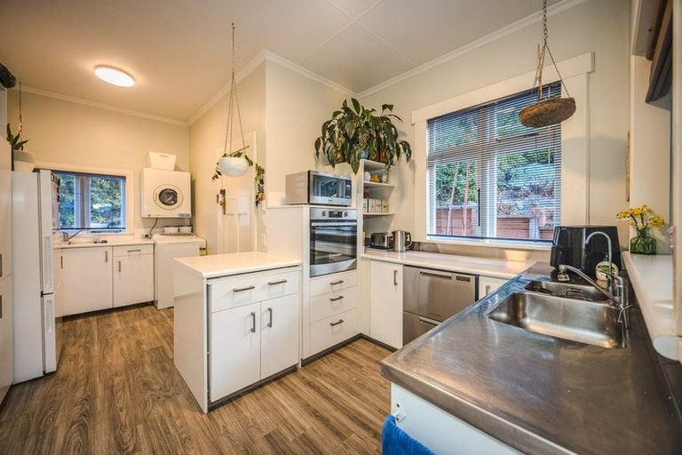 Photo of property in 52 Severn Street, Oamaru, 9400