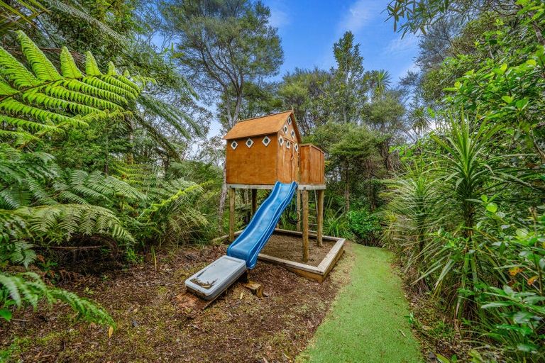 Photo of property in 321 Wairere Road, Waitakere, Henderson, 0782