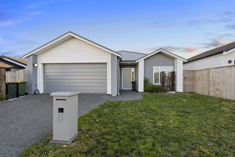 Photo of property in 81 Awatira Drive, Papamoa Beach, Papamoa, 3118