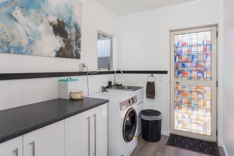 Photo of property in 1/37 Sunset Street, Hilltop, Taupo, 3330