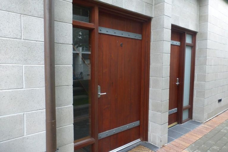 Photo of property in 6/868 Colombo Street, Christchurch Central, Christchurch, 8013