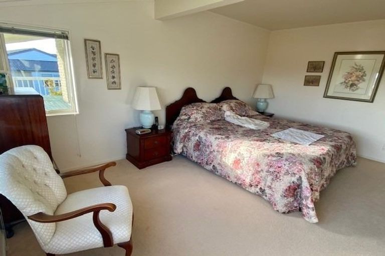 Photo of property in 36 Caithness Place, Farm Cove, Auckland, 2012