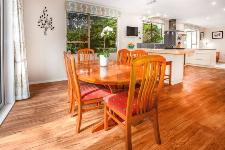 Photo of property in 3 Achilles Close, Tawa, Wellington, 5028