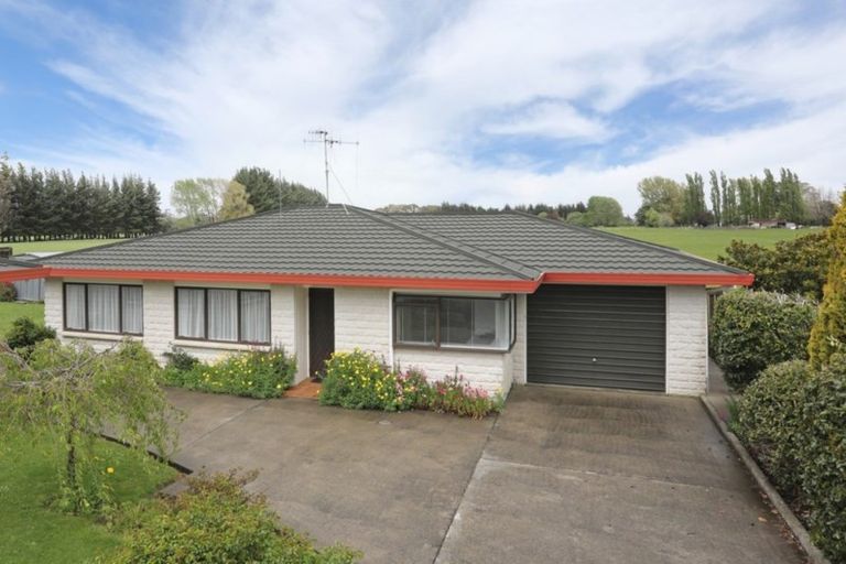 Photo of property in 14 Oaklea Avenue, Marton, 4710