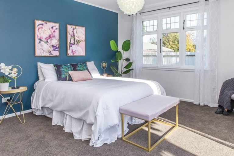 Photo of property in 70 Neill Street, Hornby, Christchurch, 8042