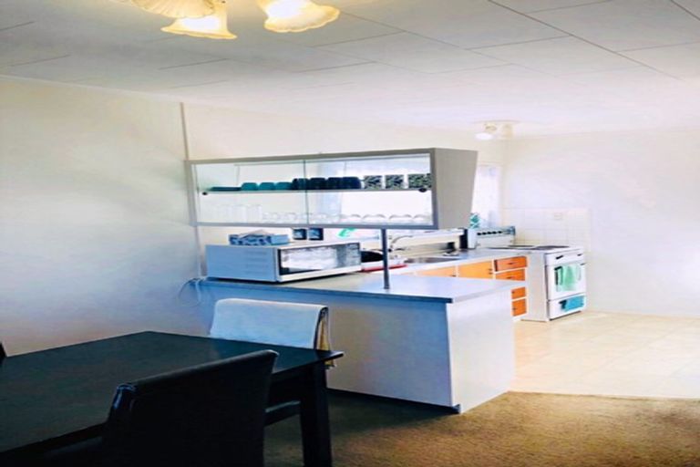 Photo of property in 2/28 Alfriston Road, Manurewa East, Auckland, 2102