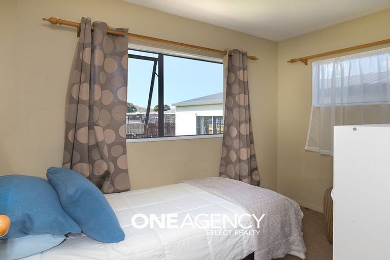 Photo of property in 20 Te Hiko Street, Takapuwahia, Porirua, 5022