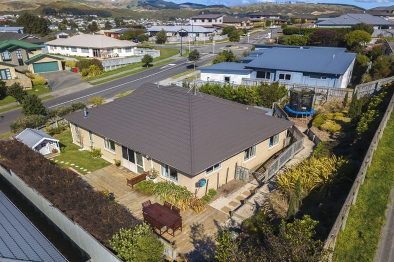 Photo of property in 54 Te Puia Drive, Aotea, Porirua, 5024