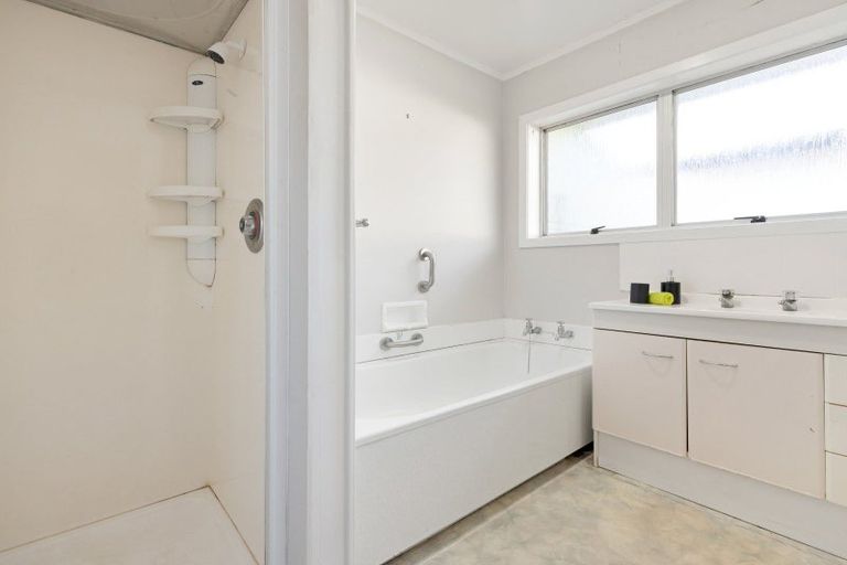 Photo of property in 33a Russleigh Drive, Dinsdale, Hamilton, 3204