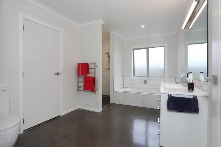 Photo of property in 25 Poplar Grove, Feilding, 4702