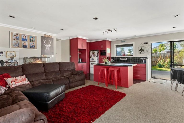 Photo of property in 1 Solway Place, Mount Maunganui, 3116