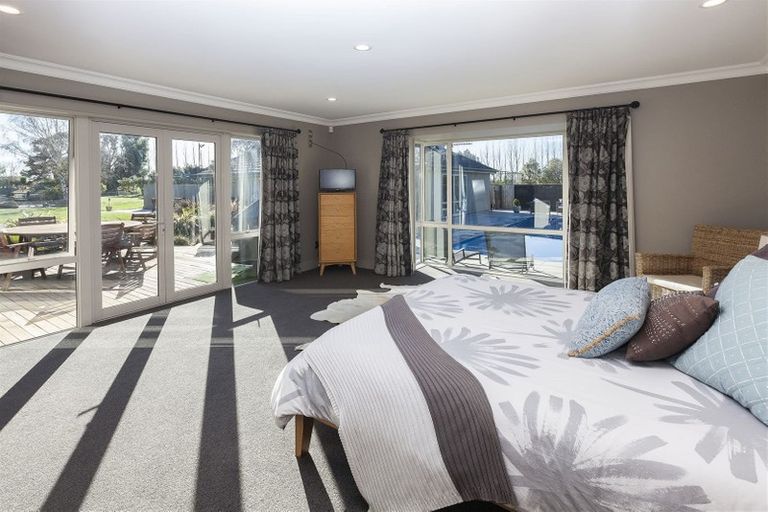 Photo of property in 180 Flaxton Road, Rangiora, 7691