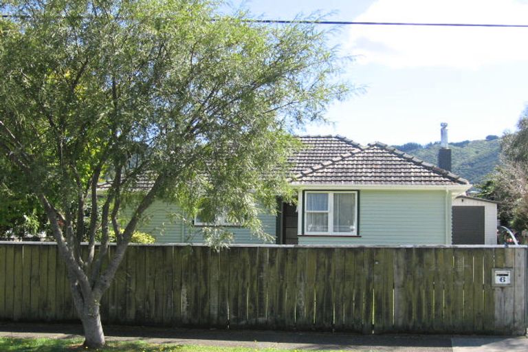 Photo of property in 6 Sheridan Crescent, Trentham, Upper Hutt, 5018