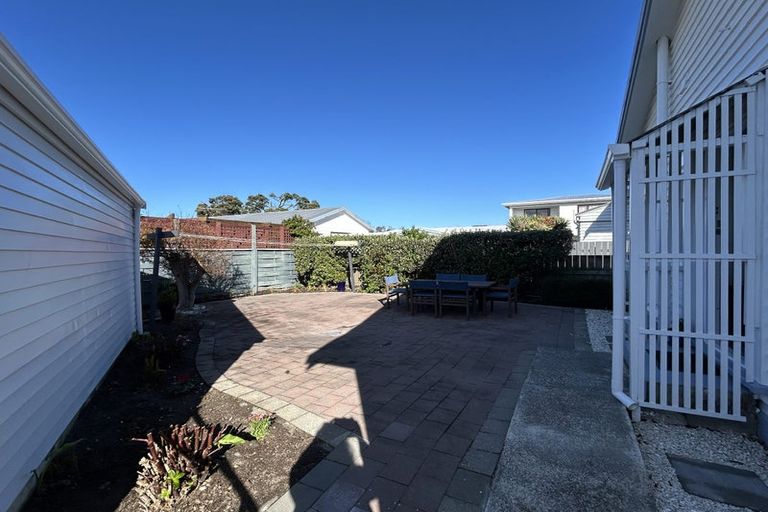 Photo of property in 36 Stone Street, Miramar, Wellington, 6022
