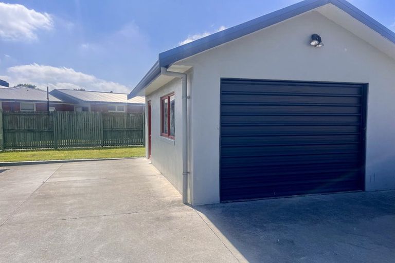 Photo of property in 14 Pulham Crescent, Queenwood, Hamilton, 3210