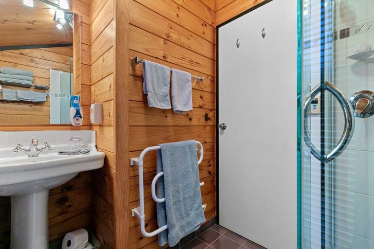 Photo of property in 77 Awanui Rise, Papakura, 2582