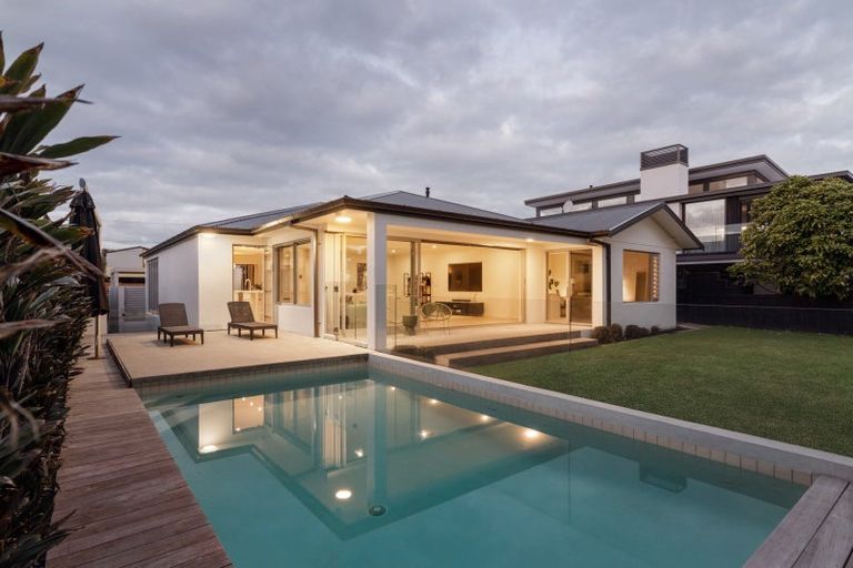 Photo of property in 194 Oceanbeach Road, Mount Maunganui, 3116