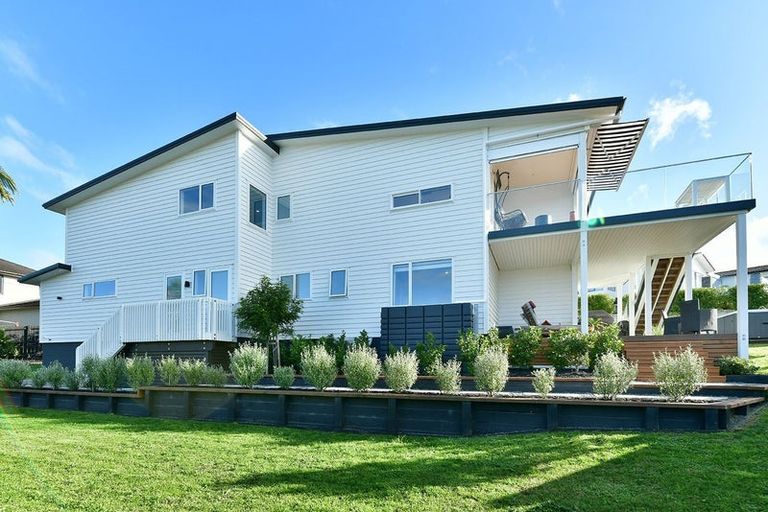 Photo of property in 36 Manhattan Rise, Orewa, 0931