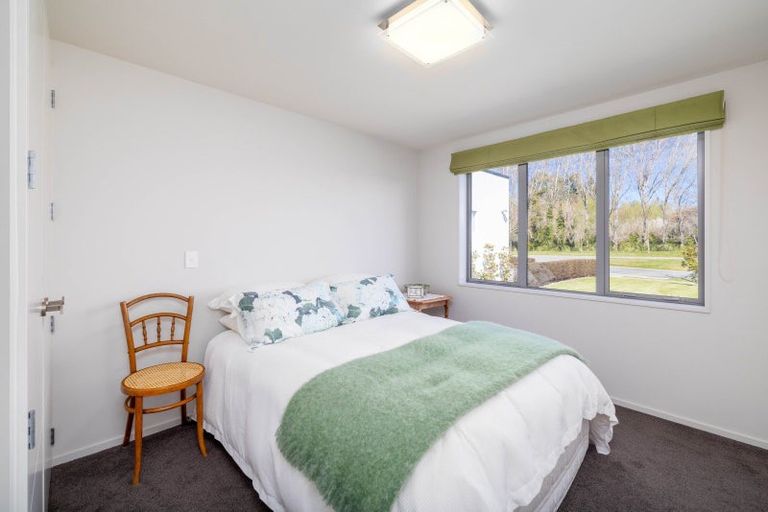 Photo of property in 52 Mapleham Drive, Pegasus, 7612