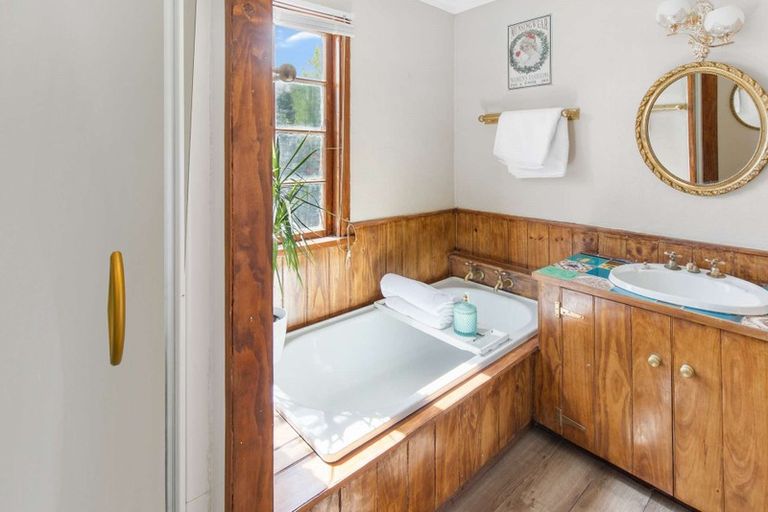 Photo of property in 15 Daniell Street, Bulls, 4818