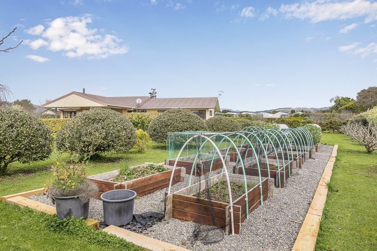 Photo of property in 15c Te Manuao Road, Otaki, 5512
