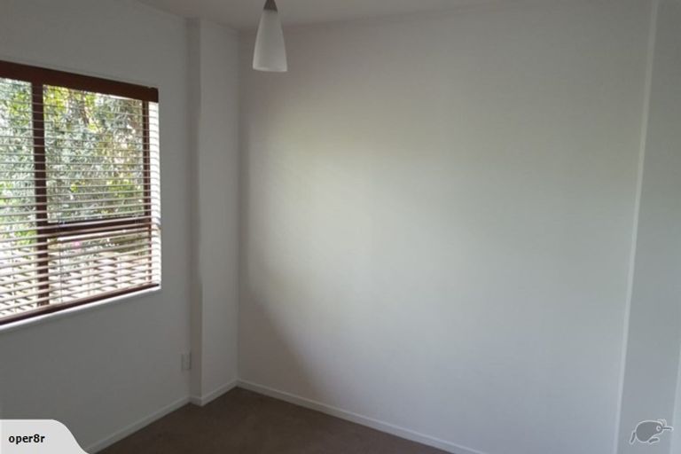 Photo of property in 1/46 Masterton Road, Rothesay Bay, Auckland, 0630