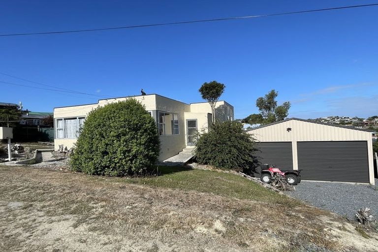 Photo of property in 8 Newarp Street, Balclutha, 9230