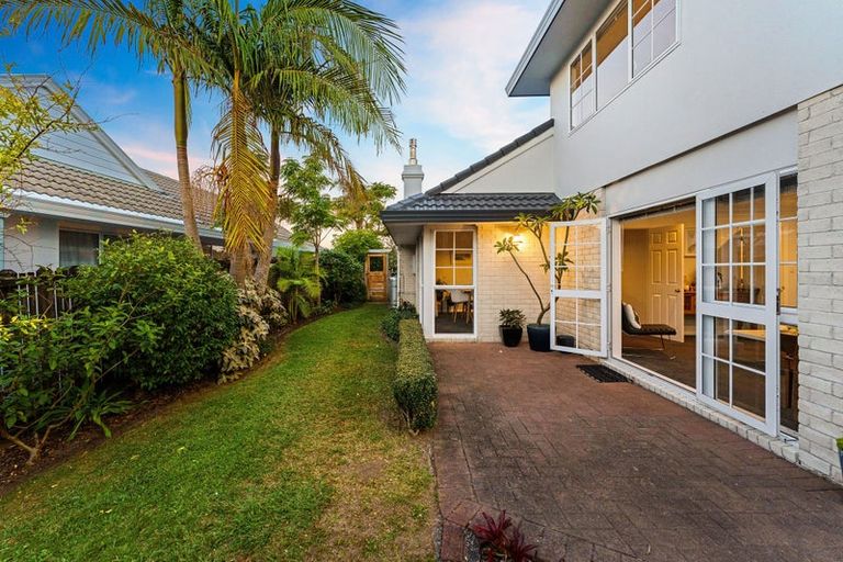 Photo of property in 4 Wentwood Place, Torbay, Auckland, 0630