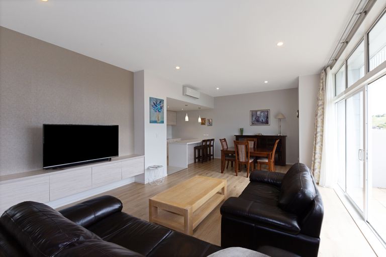 Photo of property in 263 Millwater Parkway, Silverdale, 0932