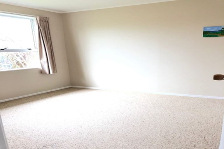Photo of property in 1/6 Penion Drive, Flat Bush, Auckland, 2023