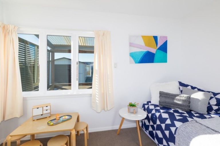 Photo of property in 66 Rookwood Avenue, New Brighton, Christchurch, 8083