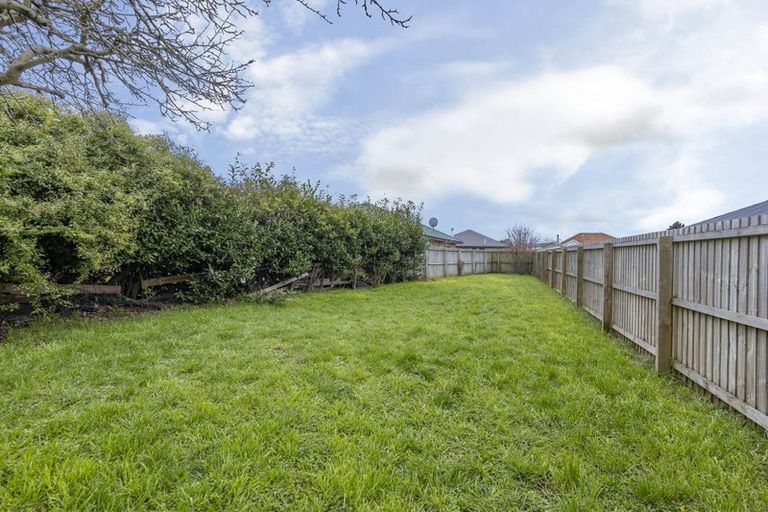 Photo of property in 13 Huia Street, Riccarton, Christchurch, 8041