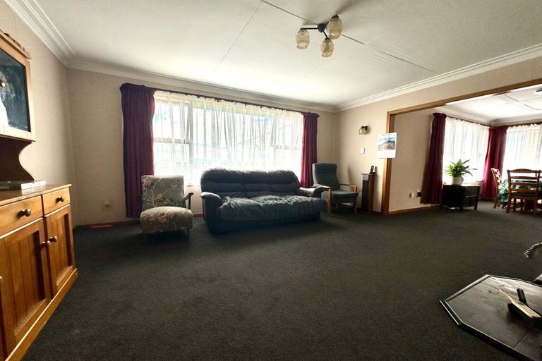 Photo of property in 13 Lowestoft Street, Balclutha, 9230