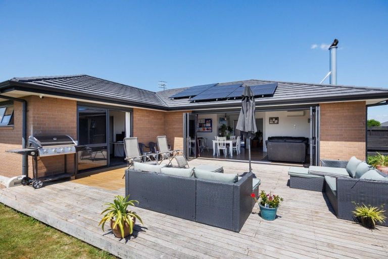 Photo of property in 14 George Street, Bulls, 4818