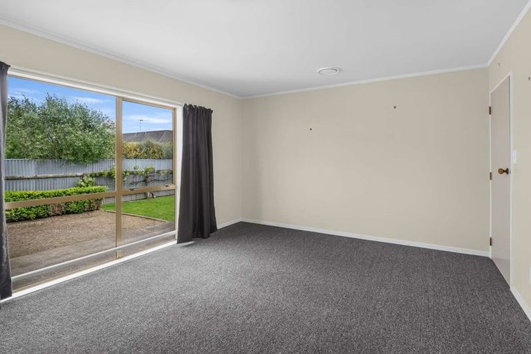 Photo of property in 3 Kirkcaldie Grove, Levin, 5510