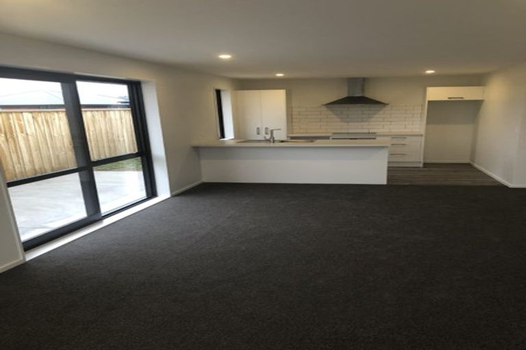 Photo of property in 10 Stackwood Avenue, Woodend, 7610