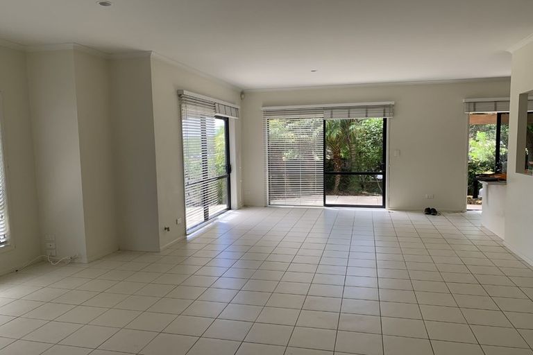 Photo of property in 1 Trimaran Drive, Gulf Harbour, Whangaparaoa, 0930
