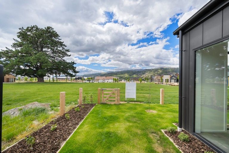 Photo of property in 117 Wooing Tree Avenue, Cromwell, 9310