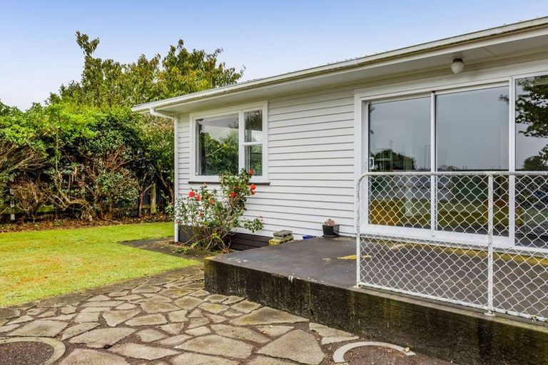 Photo of property in 41 Camberwell Road, Hawera, 4610