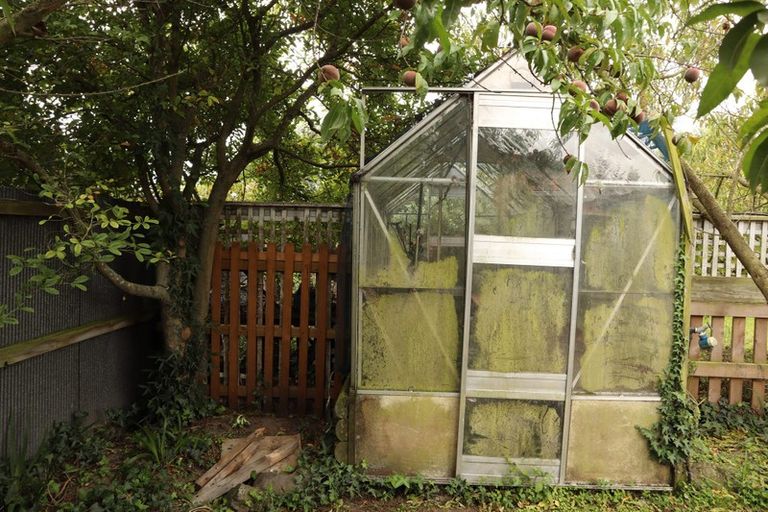 Photo of property in 106 Halswell Road, Hillmorton, Christchurch, 8025