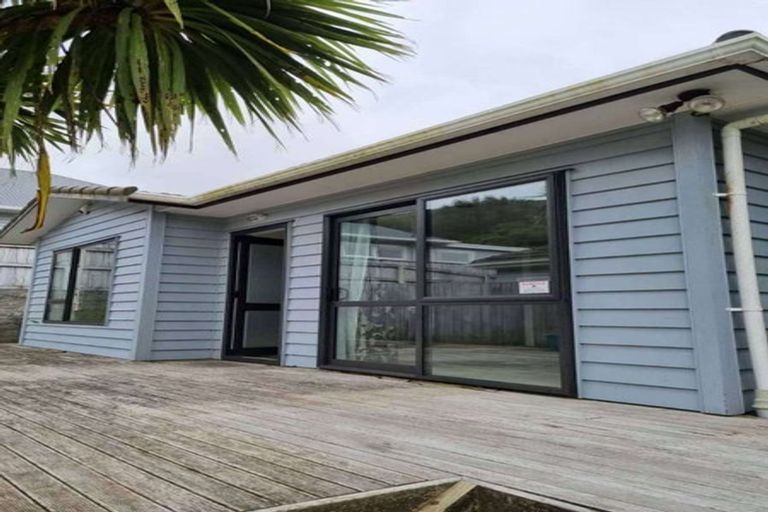 Photo of property in 118a Parkvale Road, Karori, Wellington, 6012
