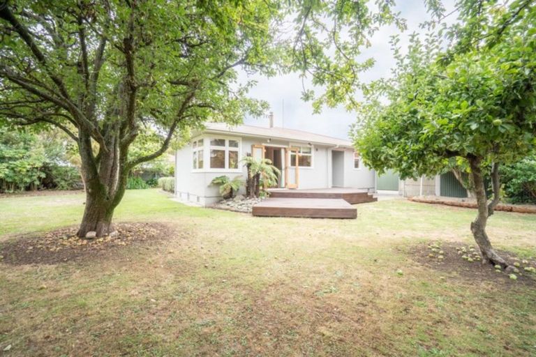 Photo of property in 4 Milson Line, Roslyn, Palmerston North, 4414