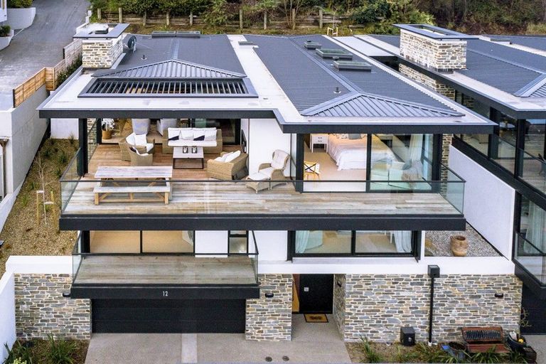 Photo of property in 12 Bay Rise, Wanaka, 9305