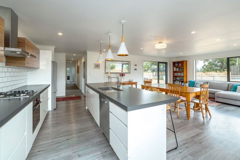 Photo of property in 471 State Highway 2, Opaki, Masterton, 5871