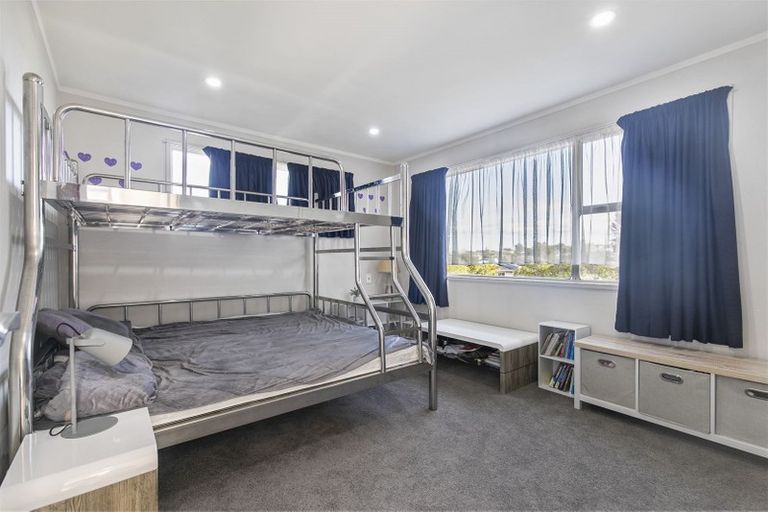 Photo of property in 94 Sycamore Drive, Sunnynook, Auckland, 0620