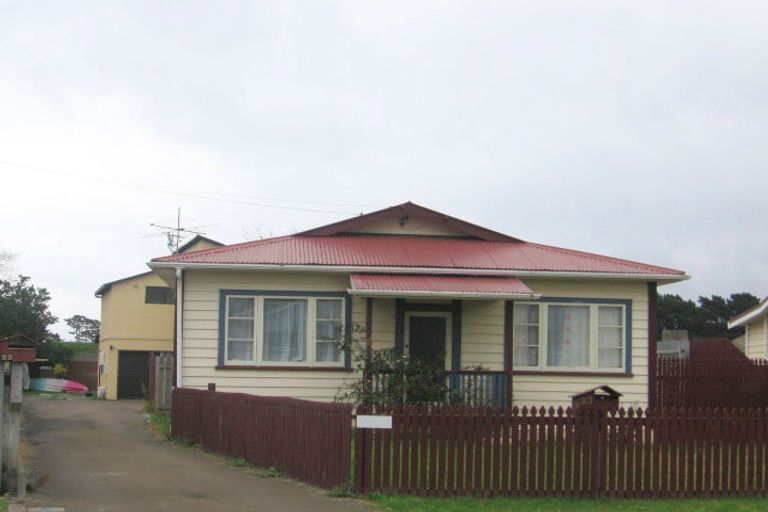 Photo of property in 2/23 Randwick Crescent, Moera, Lower Hutt, 5010