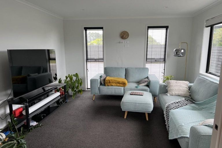 Photo of property in 529 Mangorei Road, Highlands Park, New Plymouth, 4312