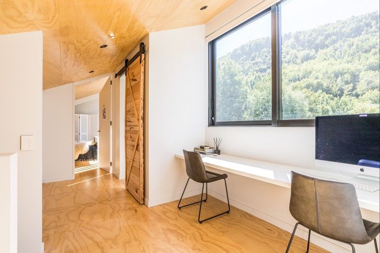 Photo of property in 38 Cornwall Street, Arrowtown, 9302